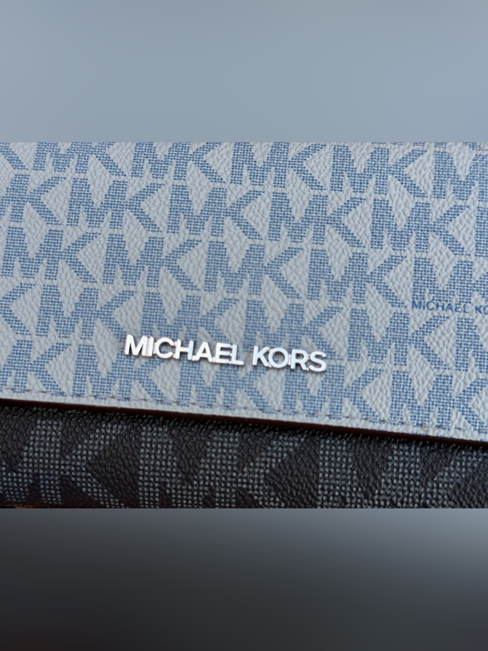 Michael Kors Jet Set Travel LG Trifold Wallet MK Color-Block Blue Multi - Picture 9 of 12